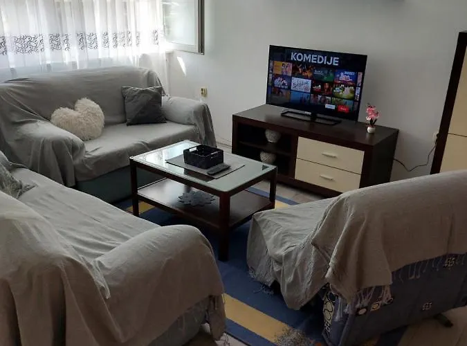 Ivanely Ζαντάρ